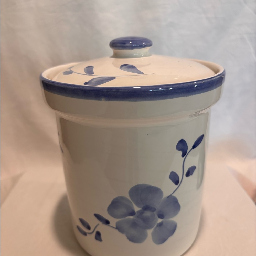 Certified International Corp Canister with Lid and Seal, Hand Painted